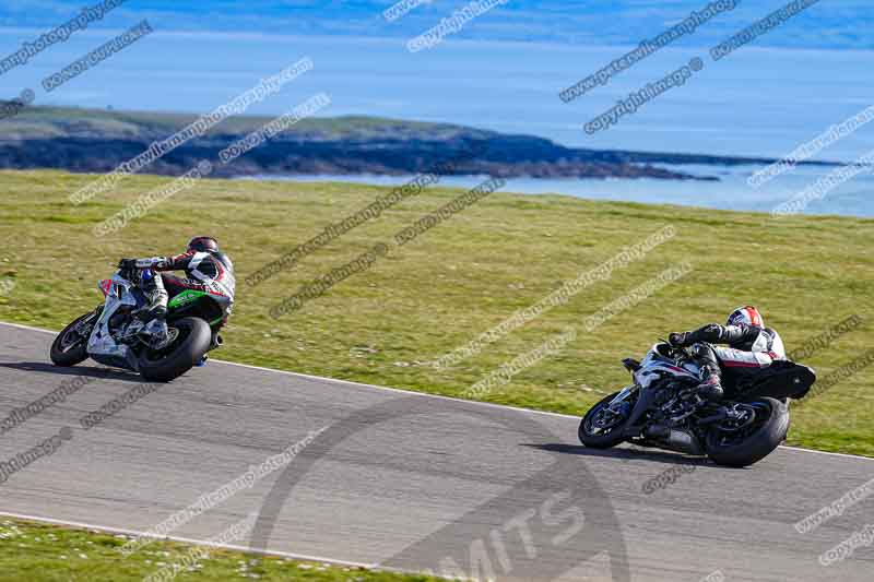 anglesey no limits trackday;anglesey photographs;anglesey trackday photographs;enduro digital images;event digital images;eventdigitalimages;no limits trackdays;peter wileman photography;racing digital images;trac mon;trackday digital images;trackday photos;ty croes